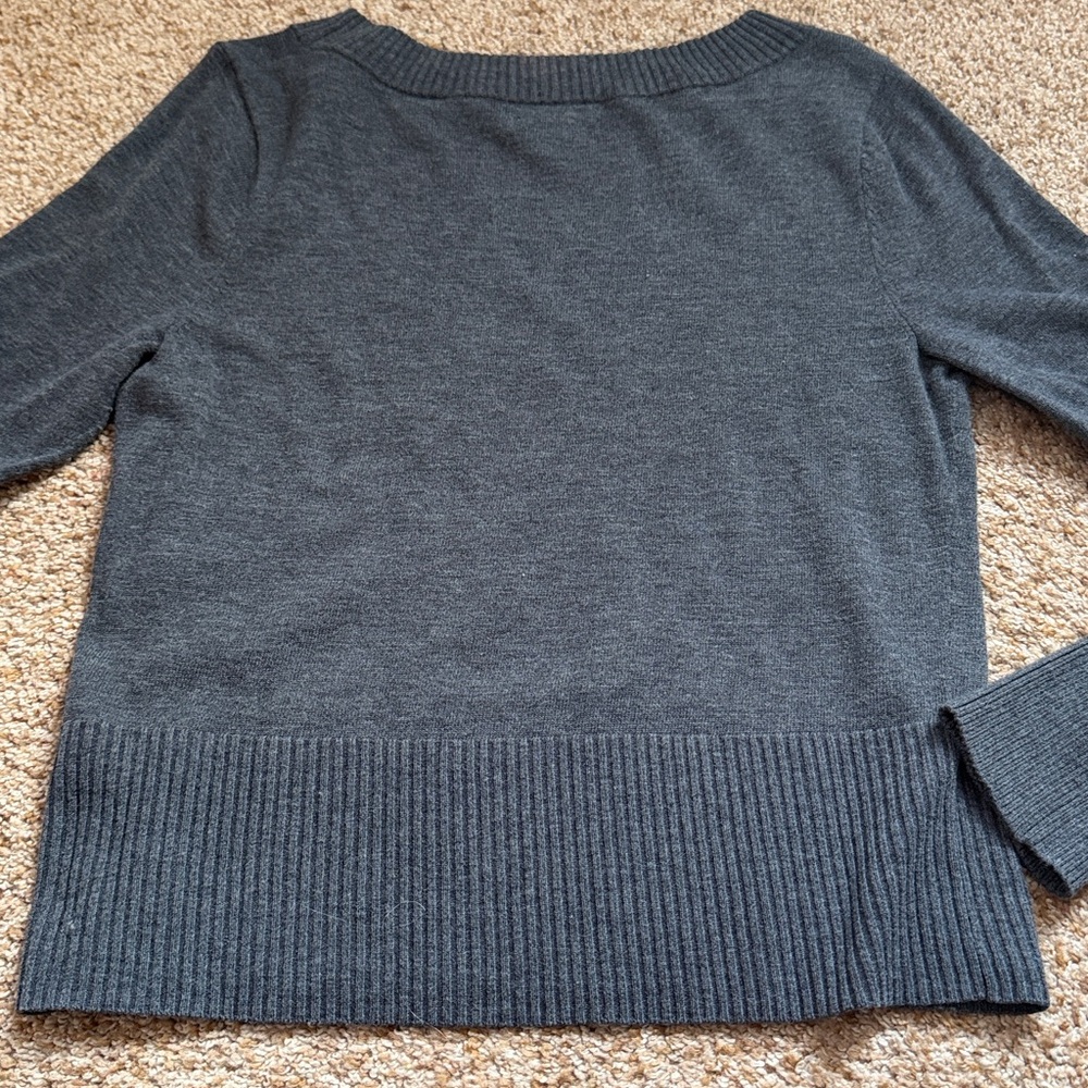Chelsea28 Detailed Button Pullover, gray, S - Picture 11 of 11